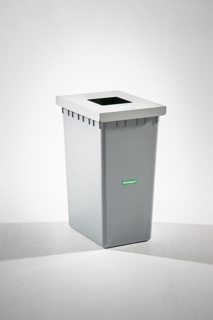 Plastični koš za odpadke 60L s kovinskim pokrovom - ECOLOGEC