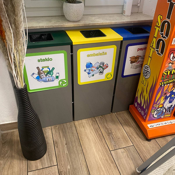 Komplet treh 60L košev za ločeno zbiranje odpadkov s pokrovi